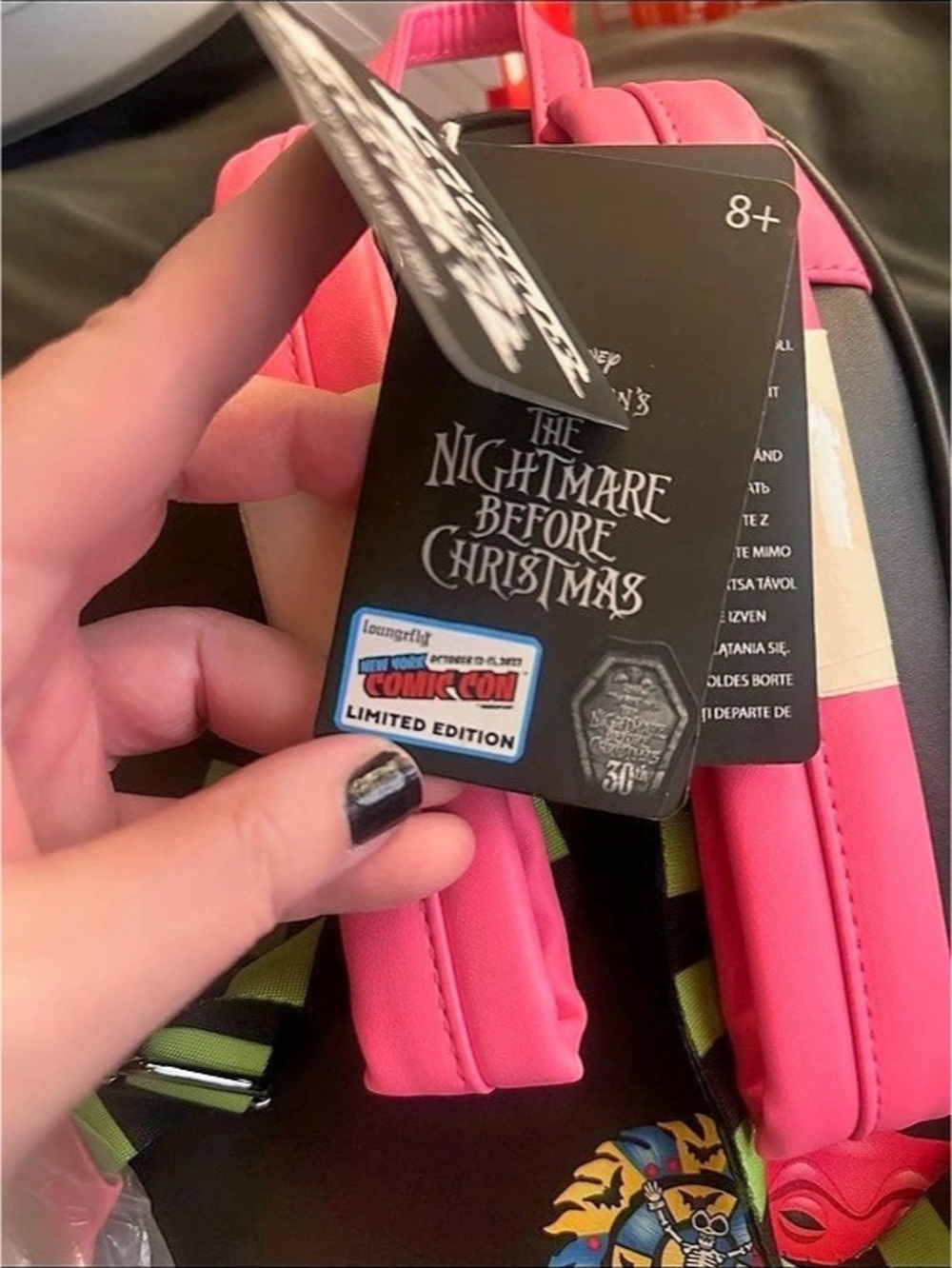 Loungefly NYCC 2023 Exclusive Oogie Boogie Neon Cosplay Glow in the Dark Backpac - Picture 5 of 10